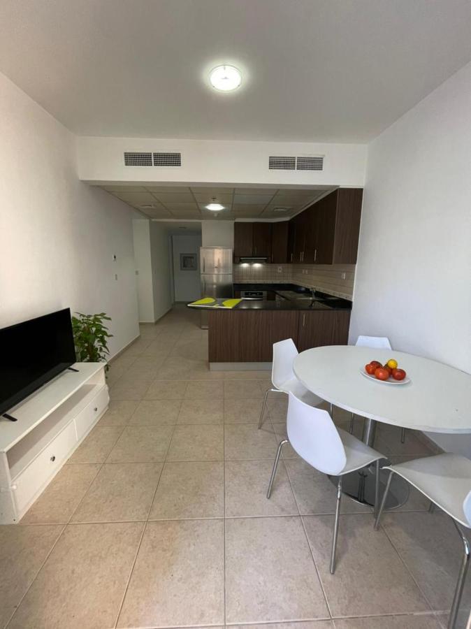 Luxury Kings Palace Private Room With Shared Kitchen Next To Barasti Beach Dubái Exterior foto